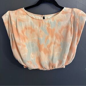 Pants Store Cropped Blouse, Strong Shoulder